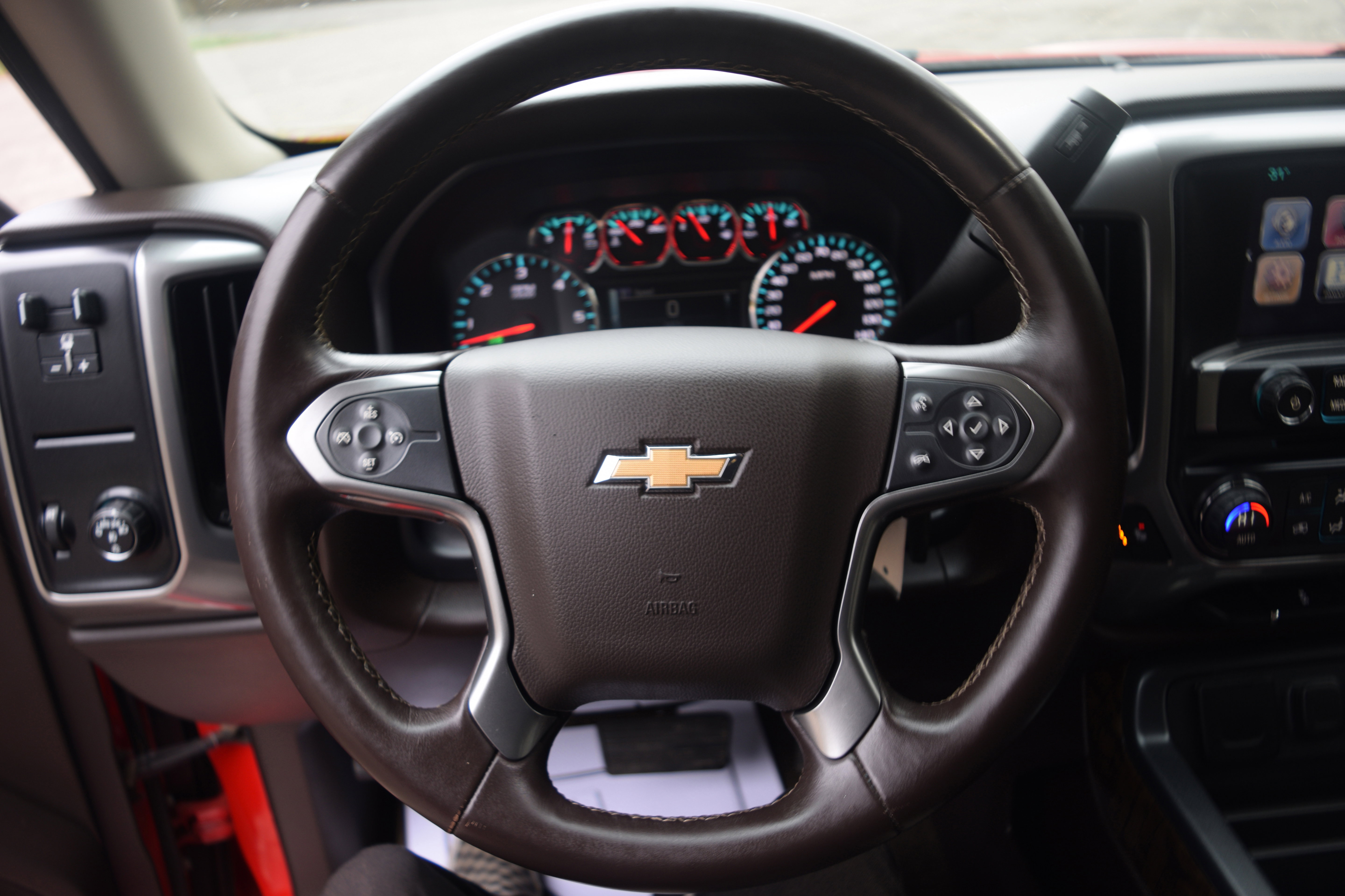 Used 2016 Chevrolet Silverado 1500 LT w/ Texas Edition image 4