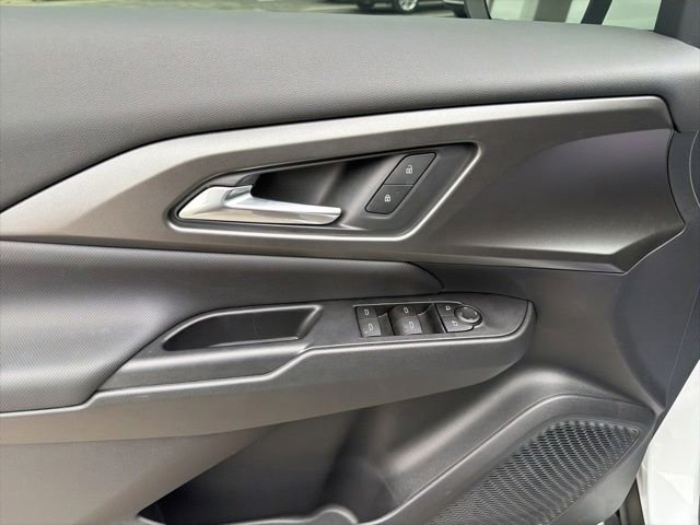 Used 2026 Chevrolet Equinox EV LT image 28