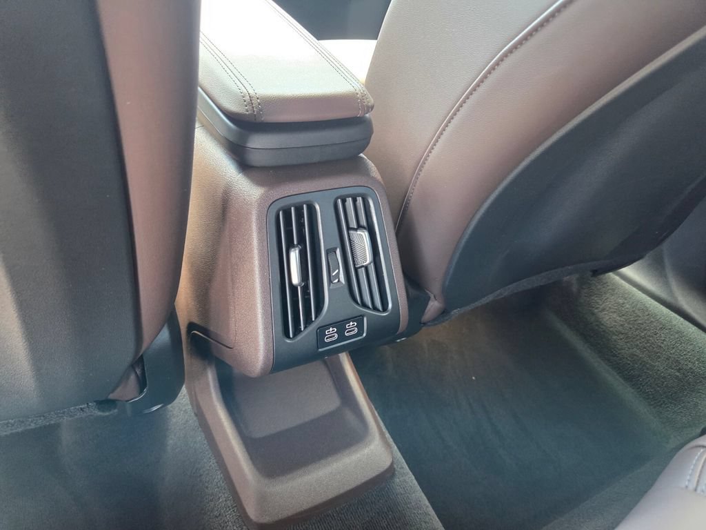 Used 2025 BMW X1 M35i AWD/4WD image 7