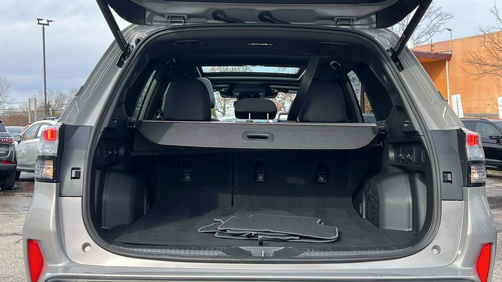 Certified 2025 Subaru Forester Premium image 16