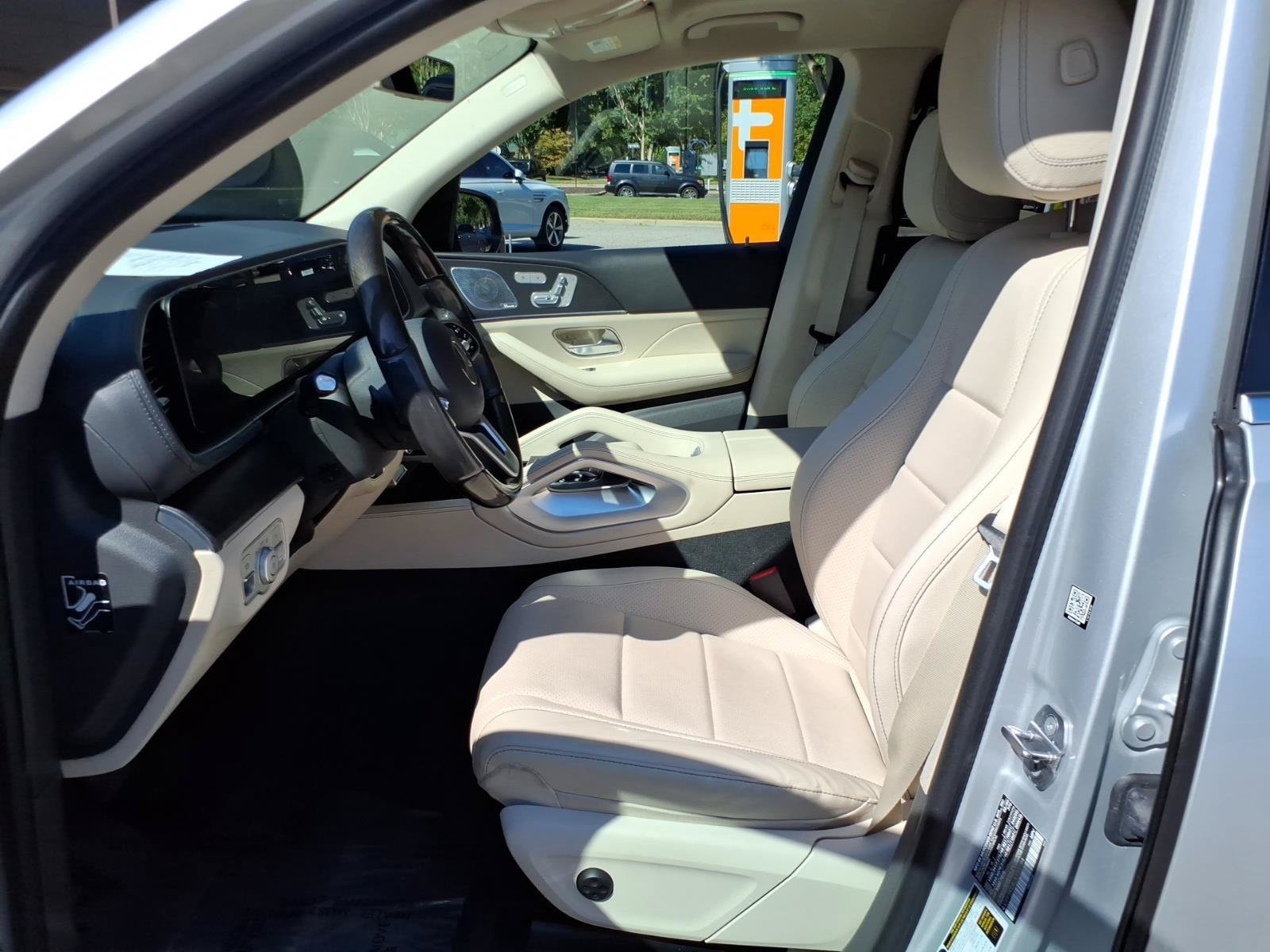 Used 2020 Mercedes-Benz GLS 450 4MATIC image 12