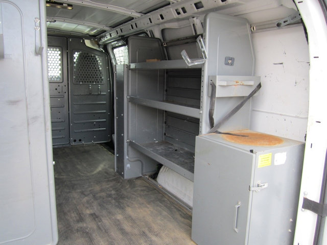 Used 2015 Chevrolet Express 2500 RWD image 10