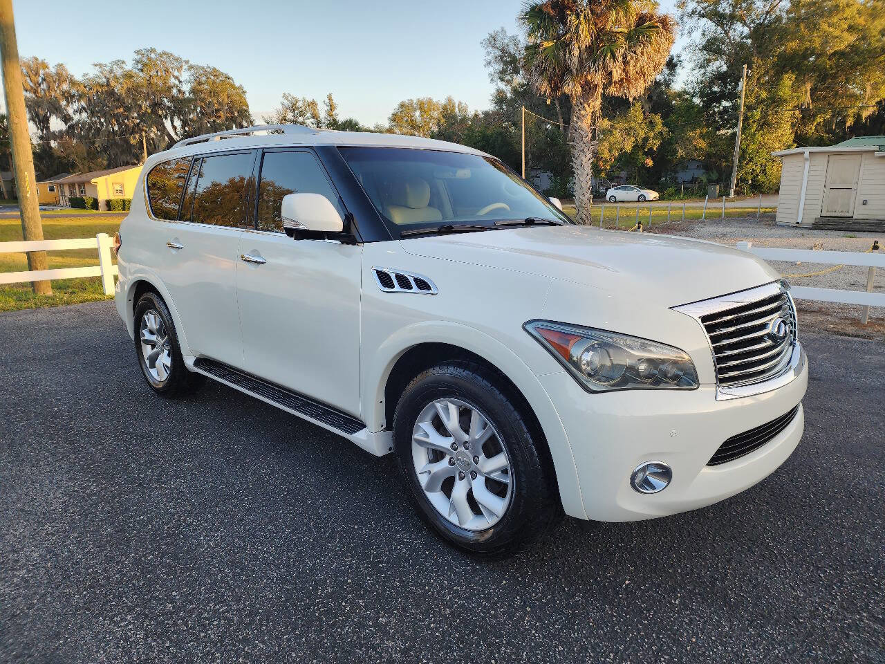 Used 2012 INFINITI QX56 2WD w/ Theater Pkg image 7