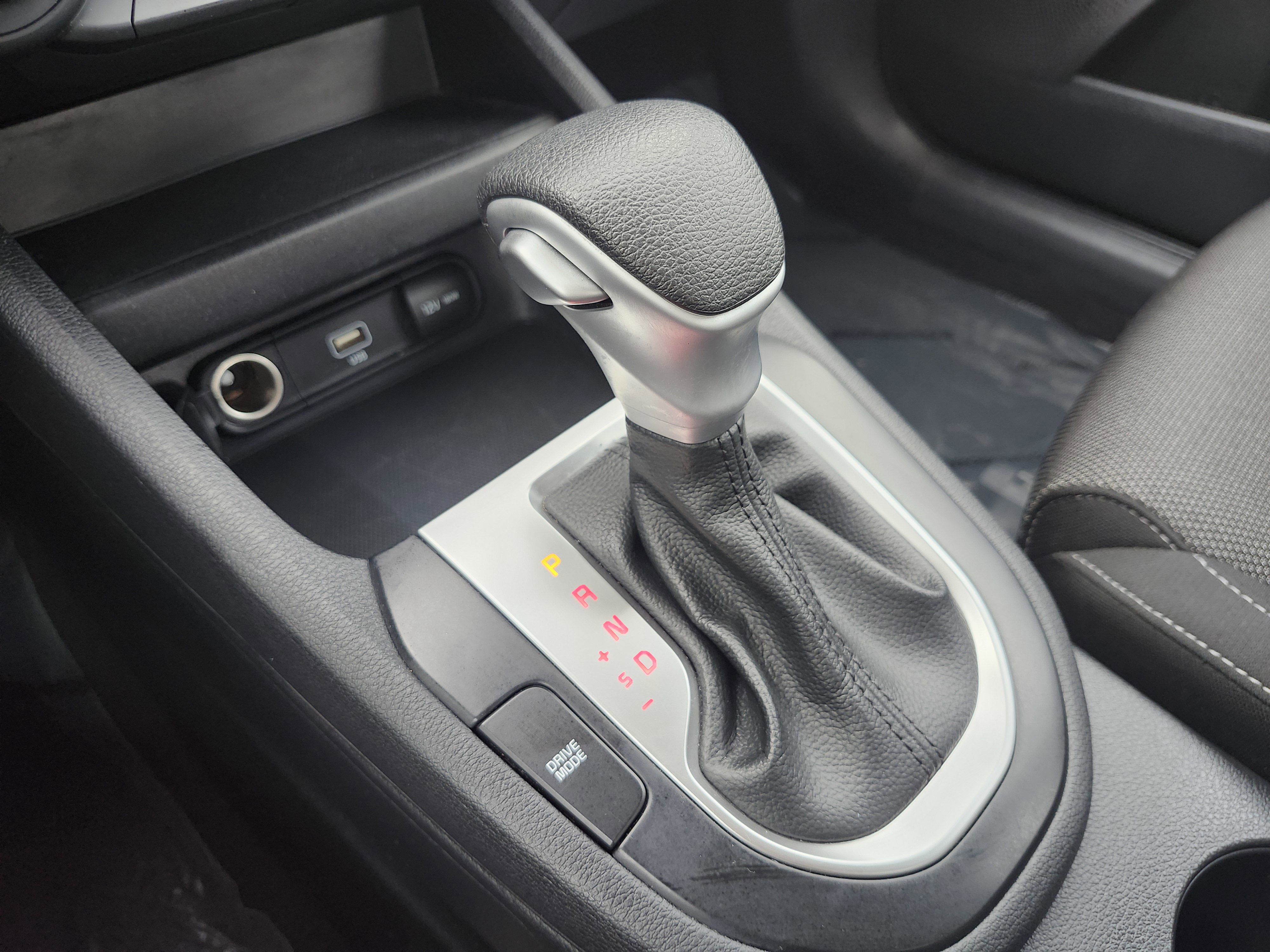 Used 2022 Kia Forte LXS FWD image 29