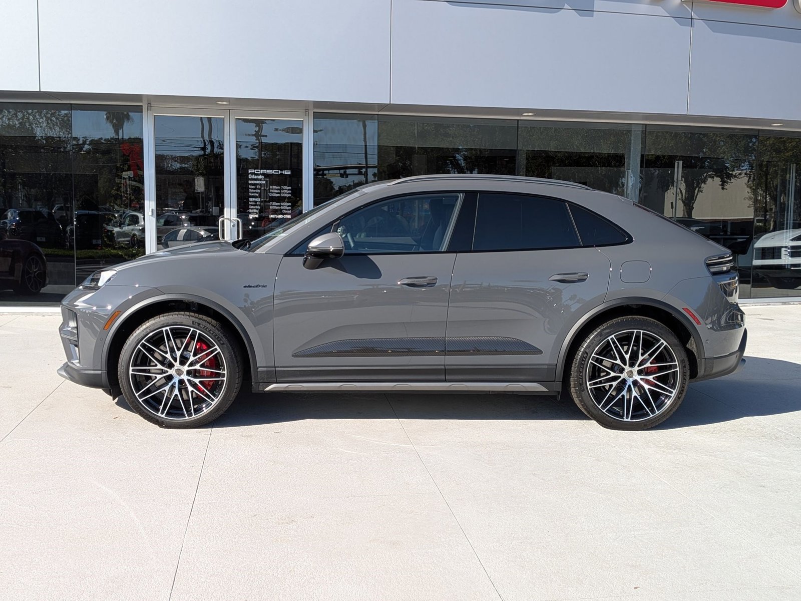 New 2025 Porsche Macan Turbo Electric AWD/4WD image 2