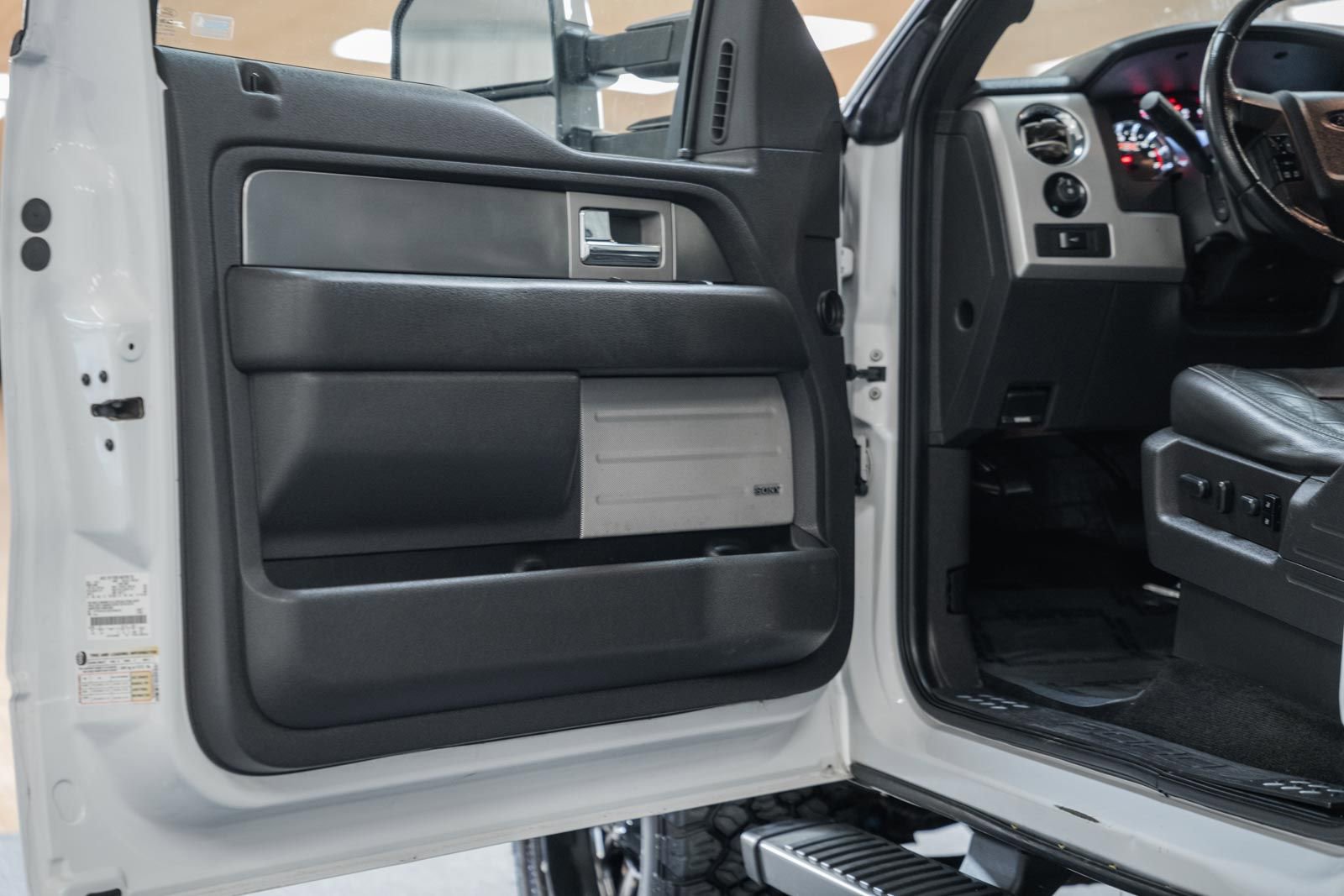 Used 2013 Ford F150 FX4 w/ Luxury Equipment Group image 43