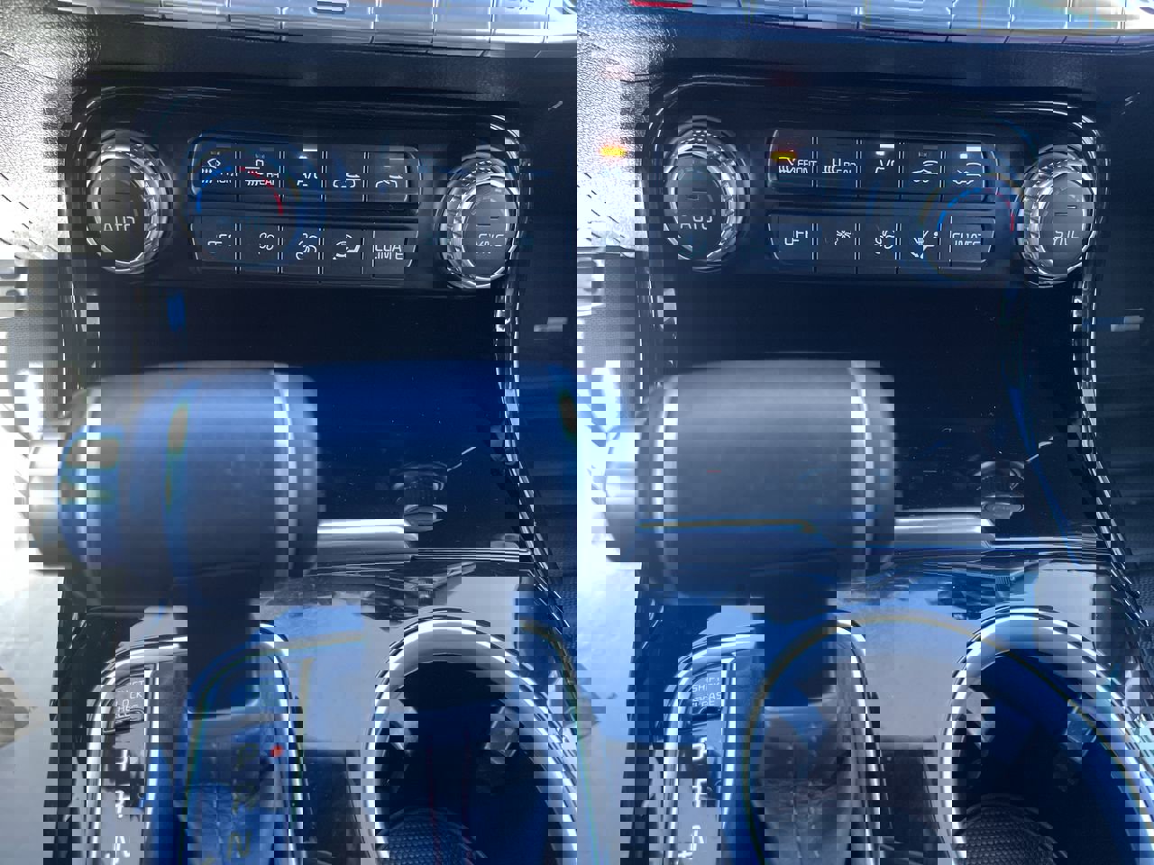 Used 2022 Kia Stinger GT-Line w/ Sun & Sound Package image 17