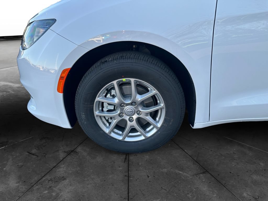 New 2026 Chrysler Voyager LX FWD image 14