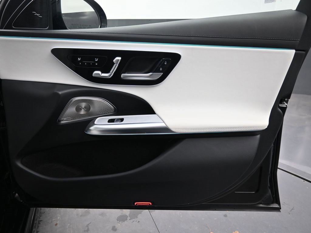 Used 2024 Mercedes-Benz E 450 E 450 image 25