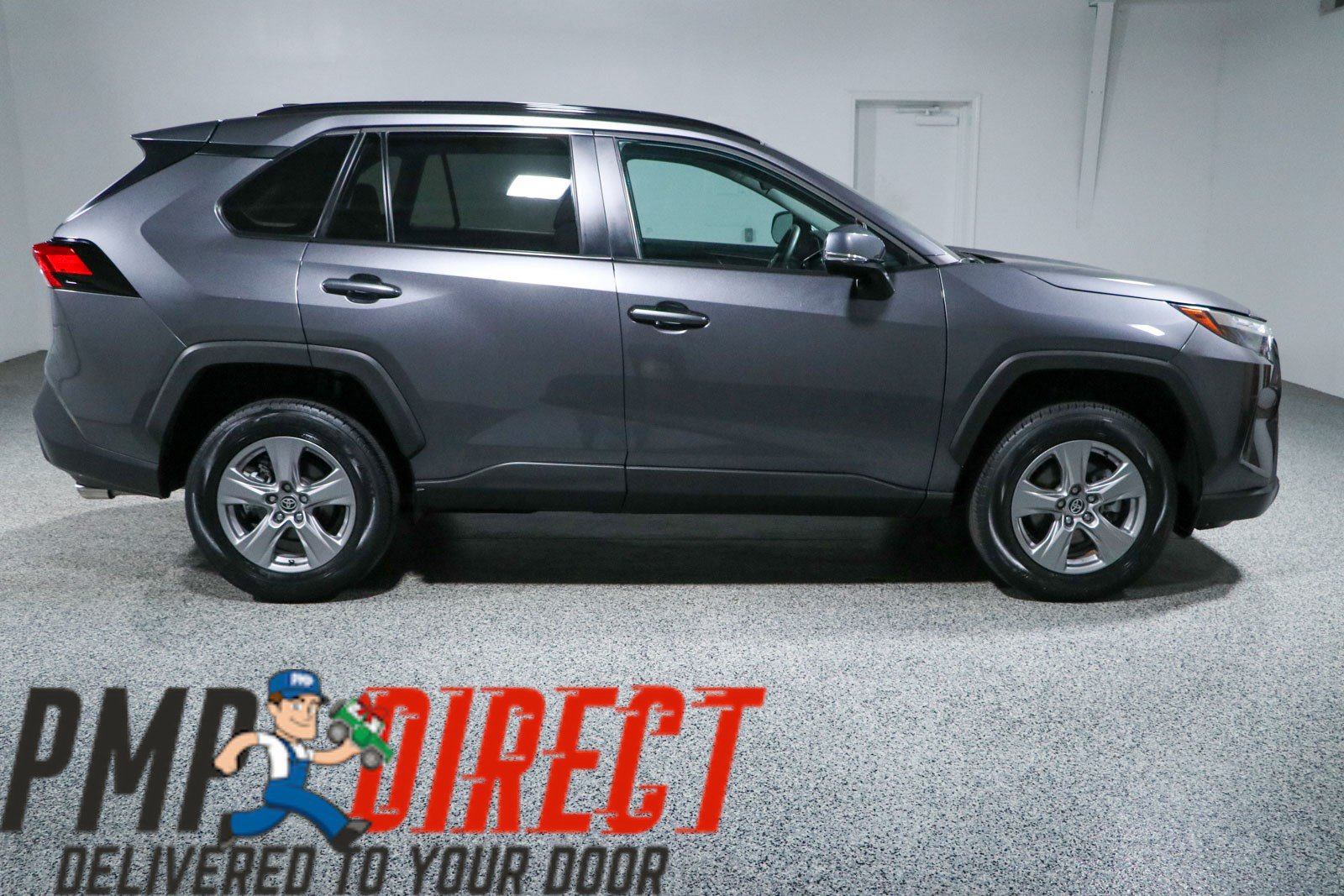 Used 2024 Toyota RAV4 XLE FWD image 6