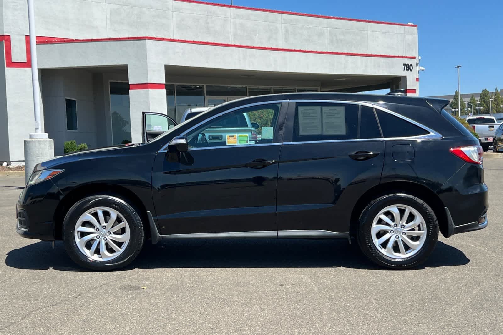 Used 2018 Acura RDX FWD w/ Technology Package image 8