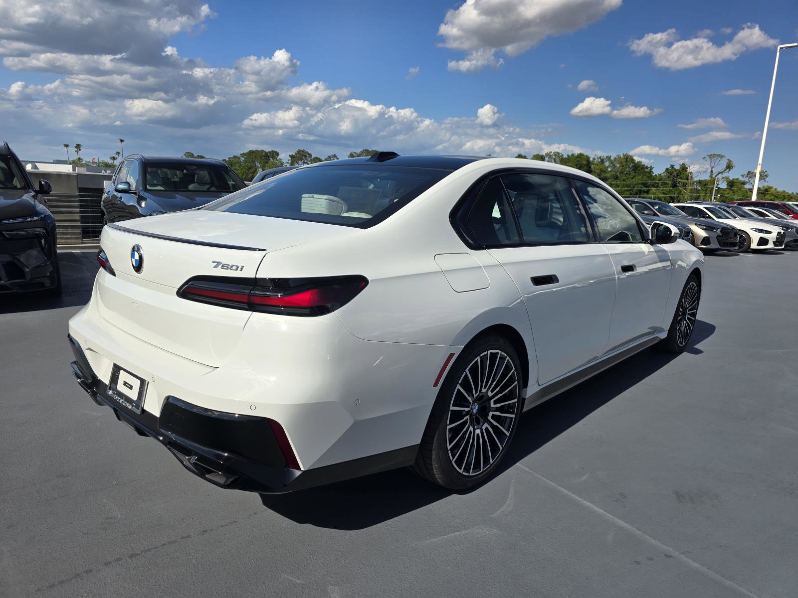New 2026 BMW 760i xDrive w/ Luxury Rear Seating Package AWD/4WD image 2