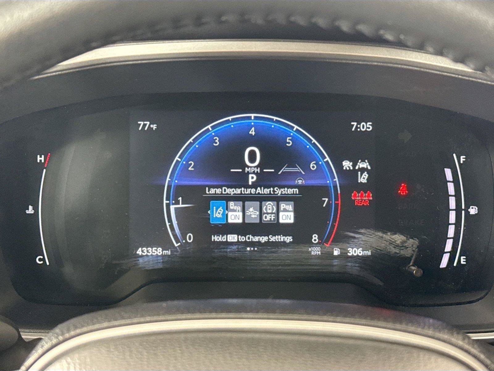 Certified 2025 Toyota Corolla Cross XLE AWD/4WD image 21