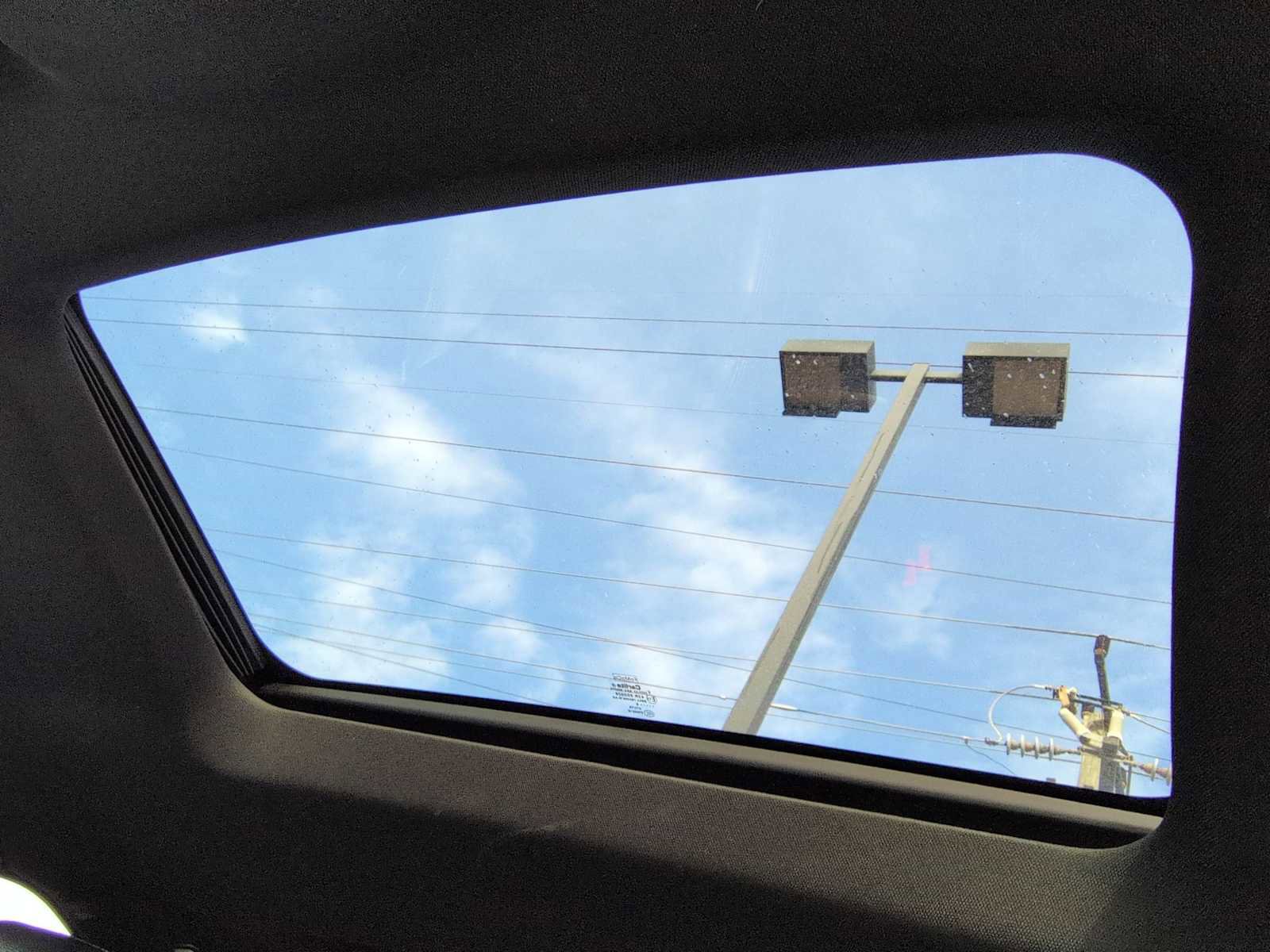 Used 2018 Ford Explorer XLT w/ Equipment Group 202A image 19