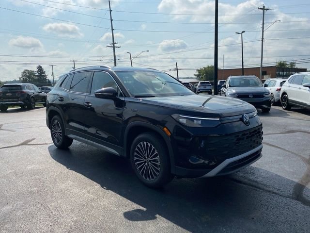 New 2025 Volkswagen Tiguan S image 8