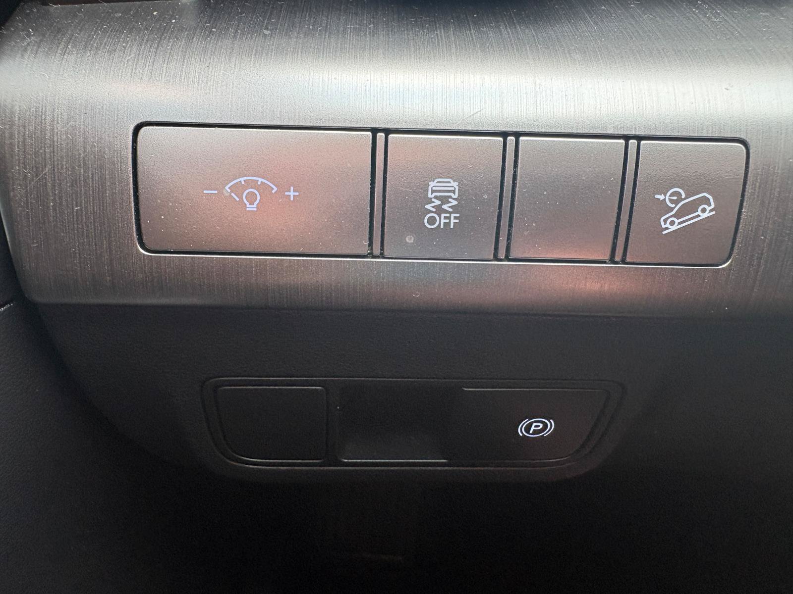 Used 2024 Hyundai Kona SEL FWD image 31