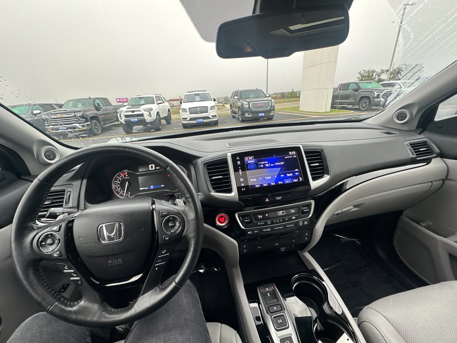 Used 2017 Honda Pilot Elite image 53