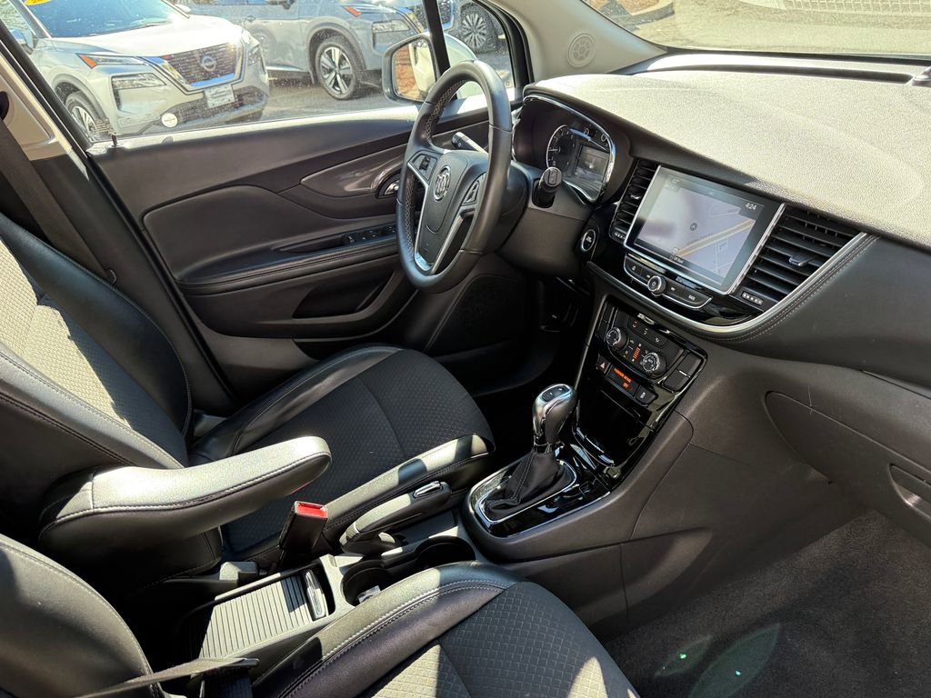 Used 2019 Buick Encore Sport Touring image 25