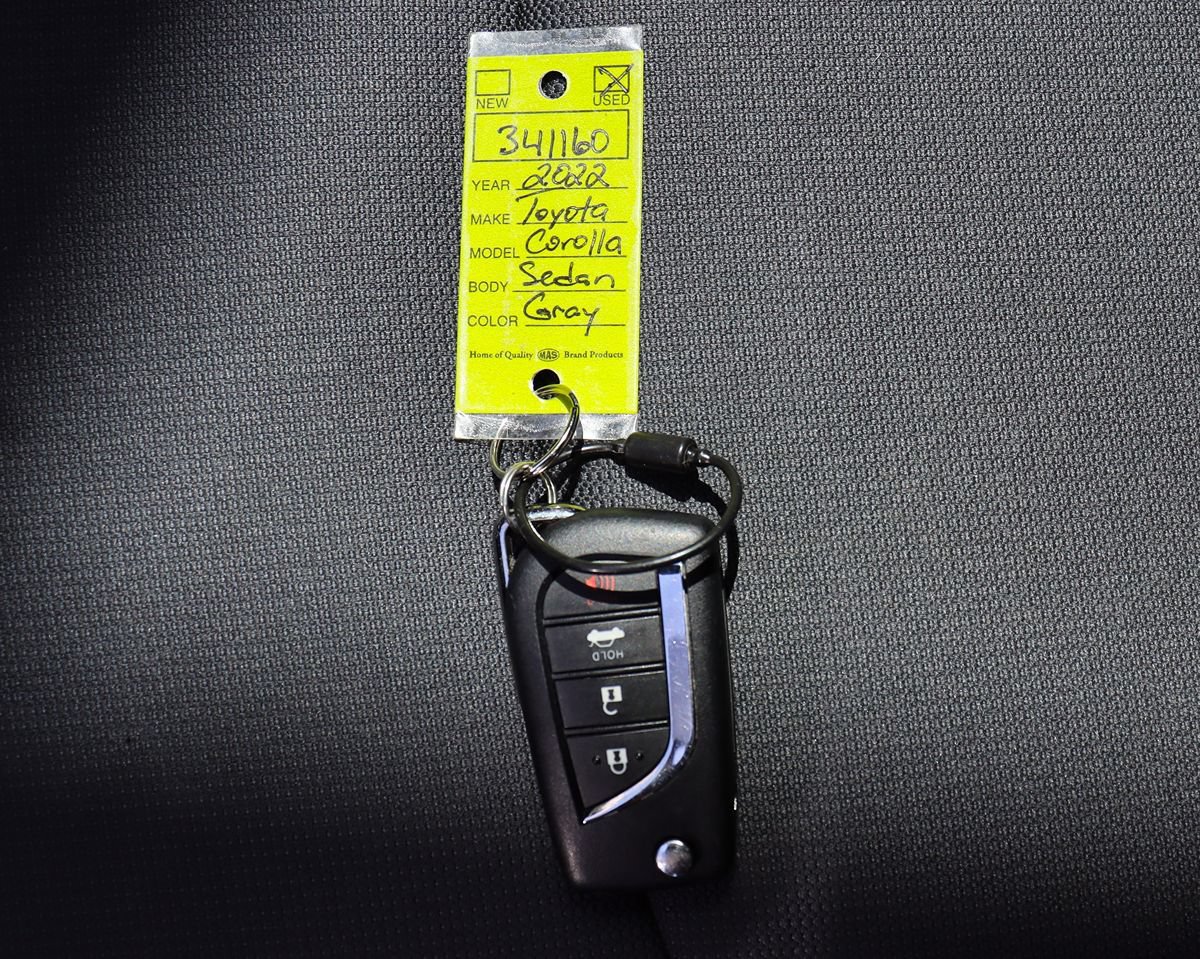 Used 2022 Toyota Corolla LE FWD image 58