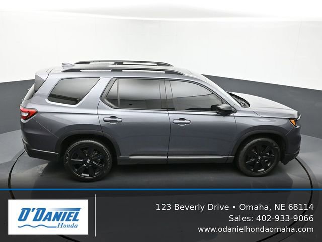 Used 2025 Honda Pilot Black Edition image 19