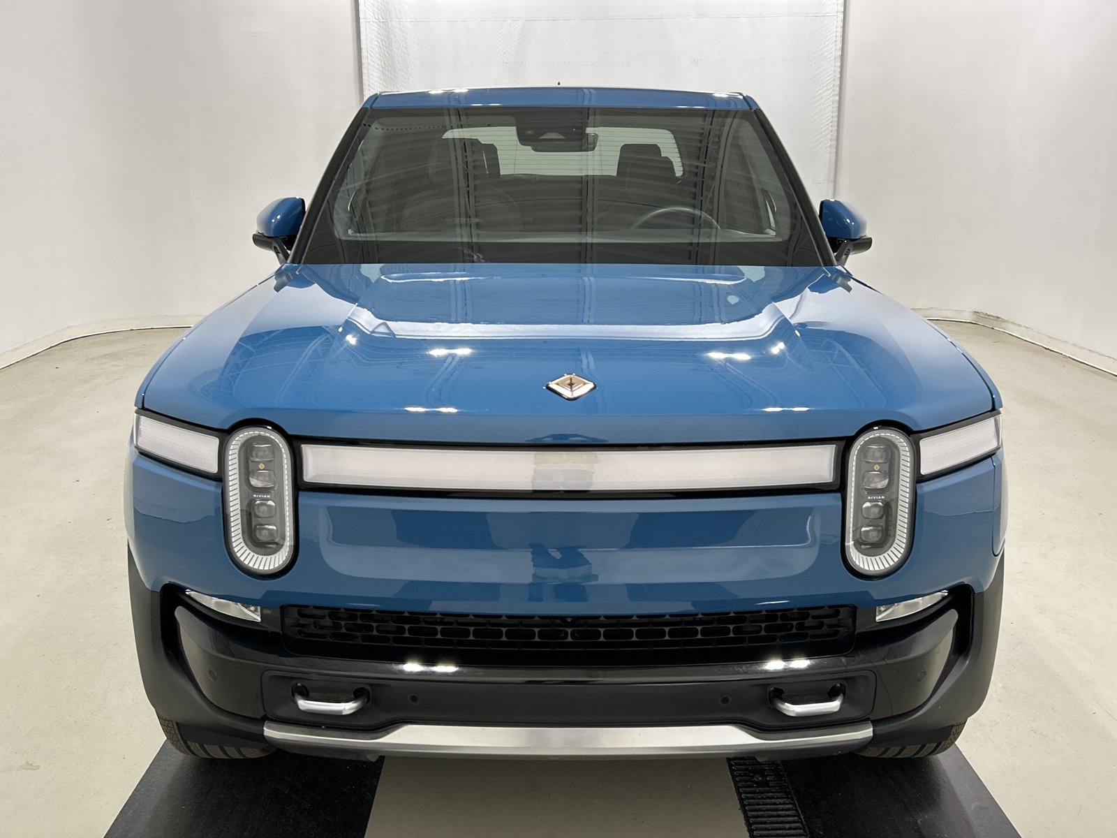 Used 2022 Rivian R1T Launch Edition AWD/4WD image 8