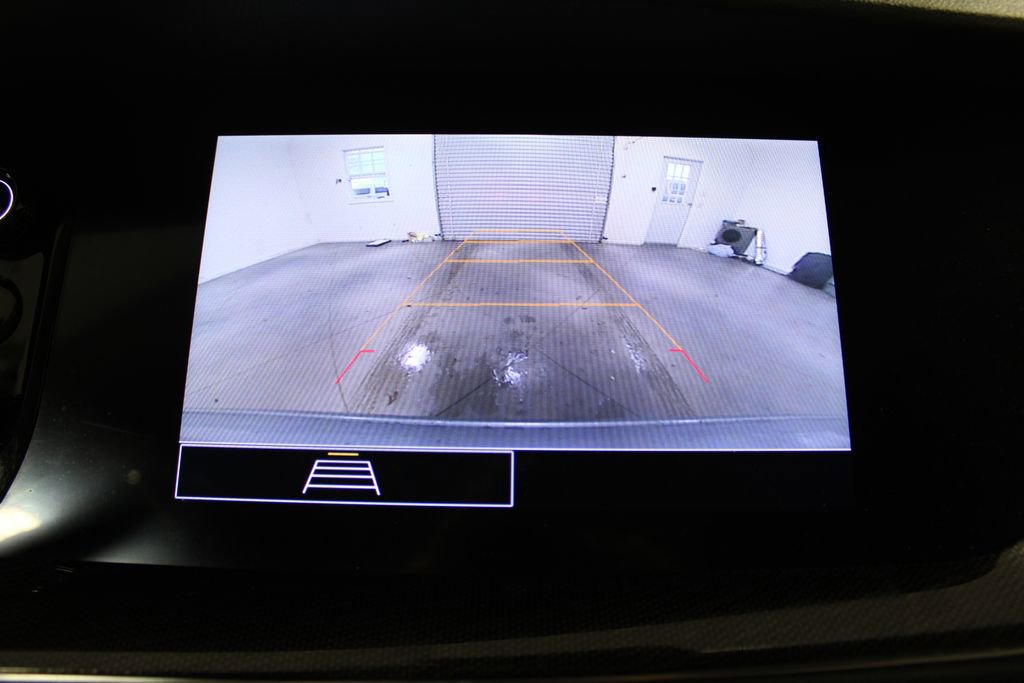 Used 2023 Buick Envision Preferred image 26