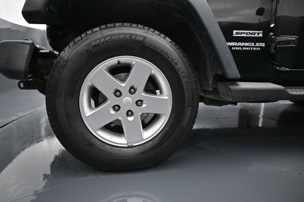 Used 2013 Jeep Wrangler Unlimited Sport AWD/4WD image 25