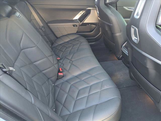 Certified 2024 BMW 760i xDrive w/ Premium Package 2 image 20