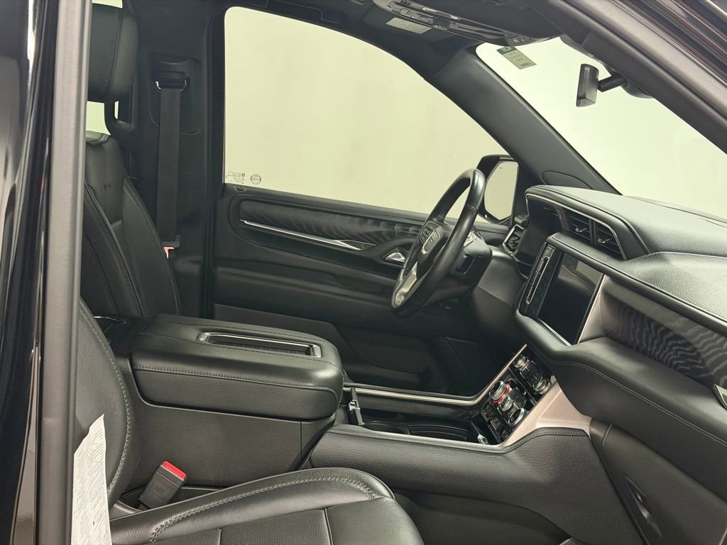 Certified 2022 GMC Yukon XL Denali AWD/4WD image 30