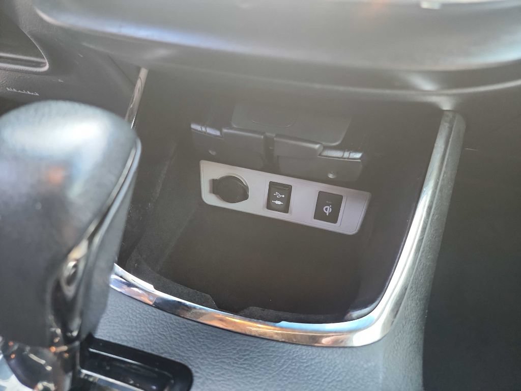 Used 2017 Toyota Avalon XLE FWD image 33