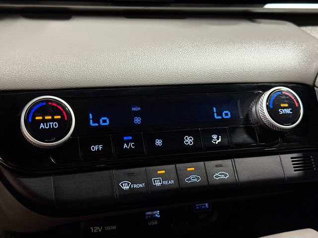 Used 2021 Hyundai Elantra SEL image 17