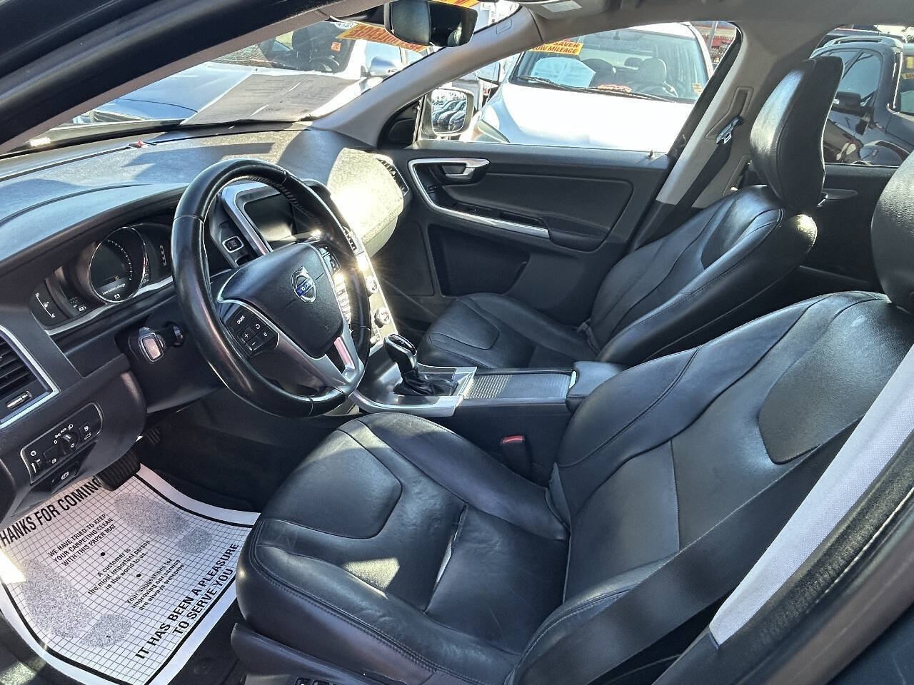 Used 2016 Volvo XC60 T5 Premier w/ Proximity Package FWD image 21