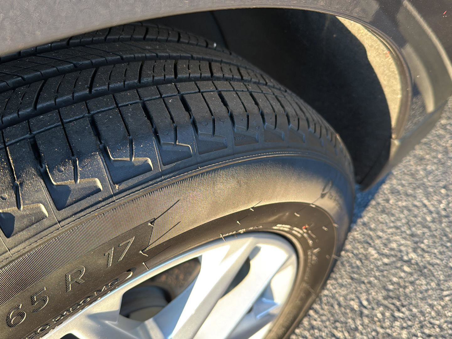 Used 2023 Chevrolet Equinox LT image 34