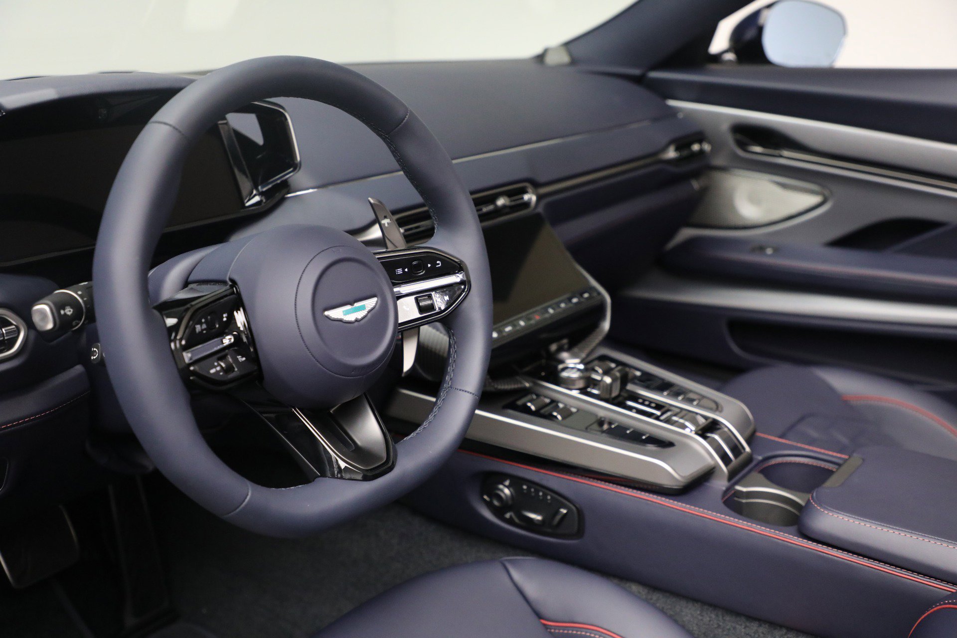 New 2026 Aston Martin Vanquish Convertible image 31