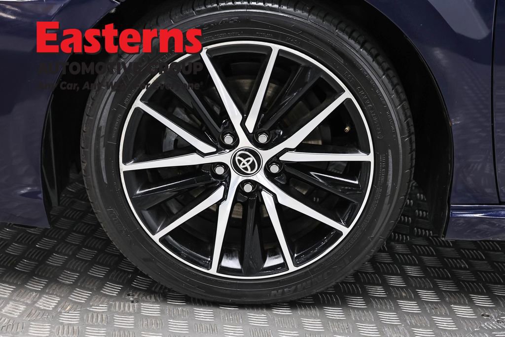 Used 2021 Toyota Camry SE FWD image 32