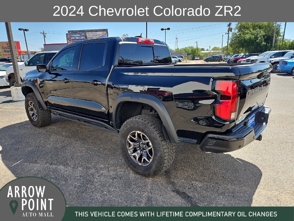 Used 2024 Chevrolet Colorado ZR2 w/ Technology Package AWD/4WD image 8