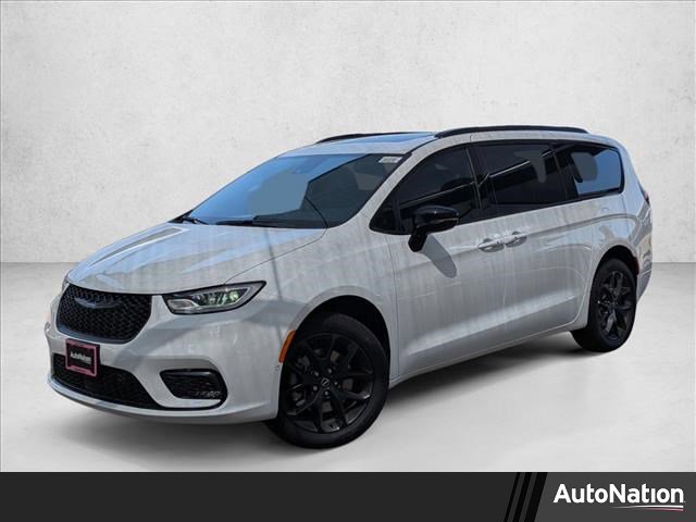 New 2026 Chrysler Pacifica Limited