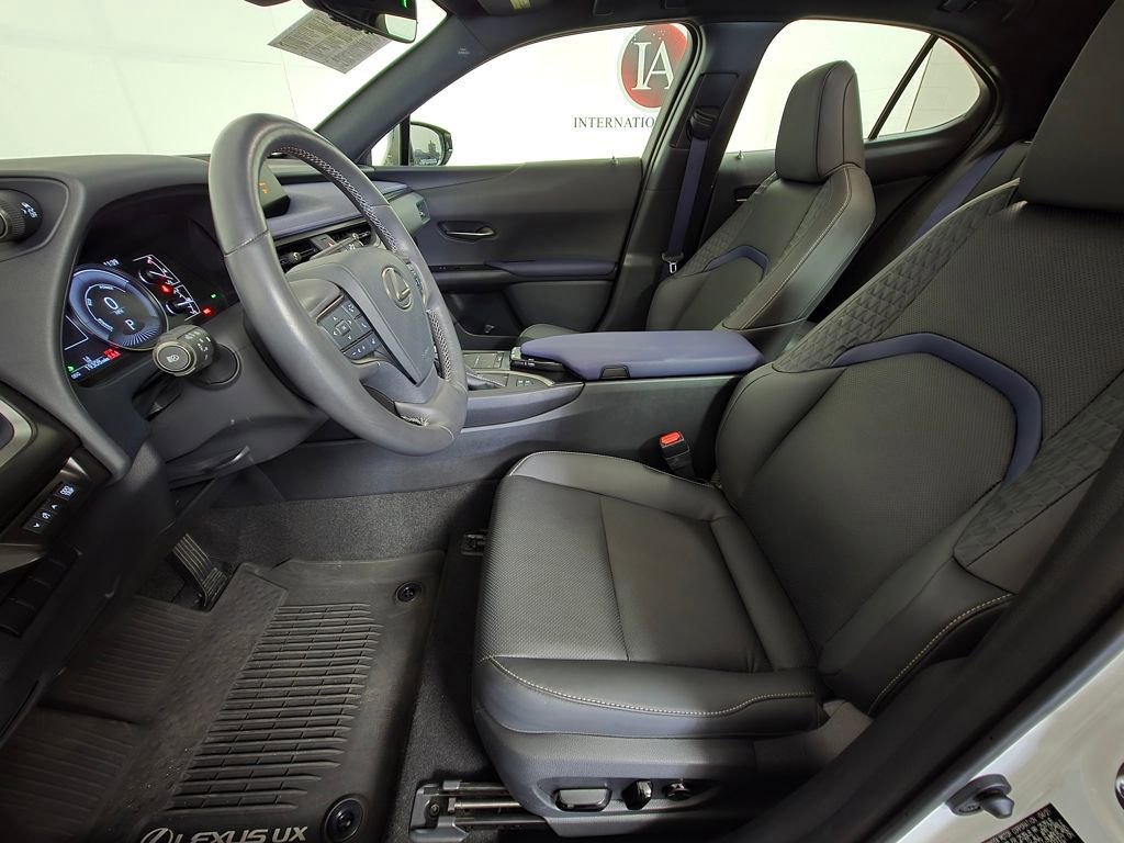 Used 2021 Lexus UX 250h w/ Premium Package AWD/4WD image 15
