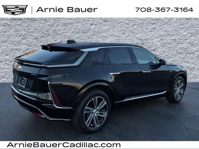 Certified 2024 Cadillac Lyriq Luxury image 6