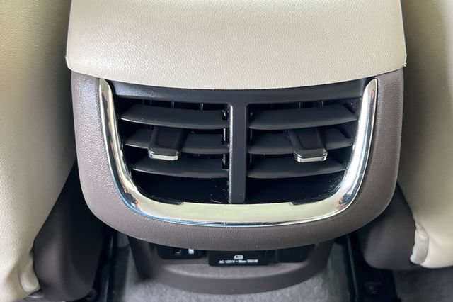 Used 2024 Chevrolet Malibu LT FWD image 14