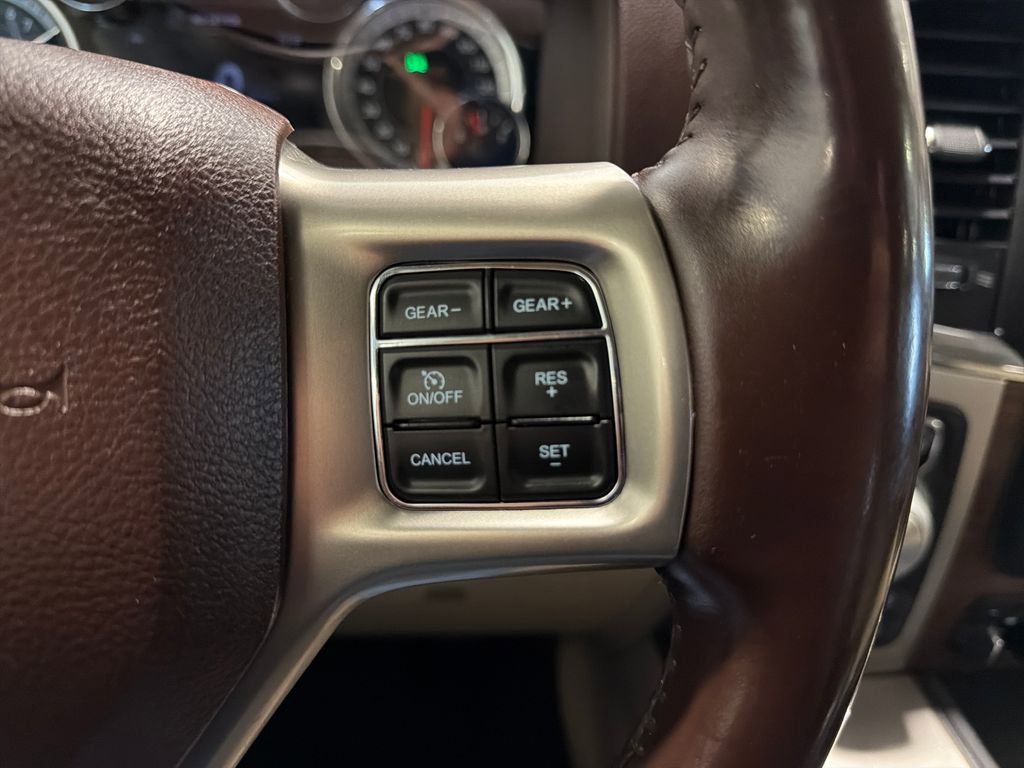 Used 2016 RAM 1500 Laramie w/ Convenience Group AWD/4WD image 13