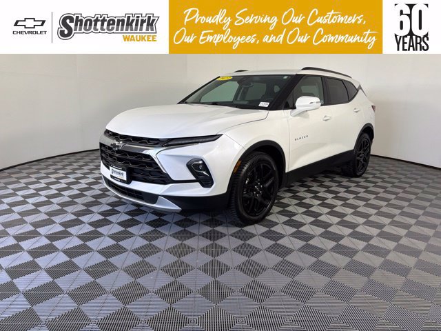 Used 2023 Chevrolet Blazer LT AWD/4WD image 1