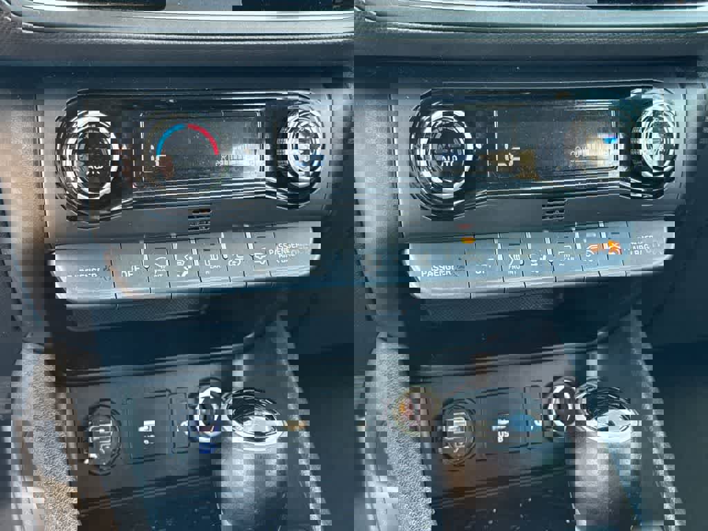 Used 2023 Hyundai Kona SEL w/ Convenience Package image 28