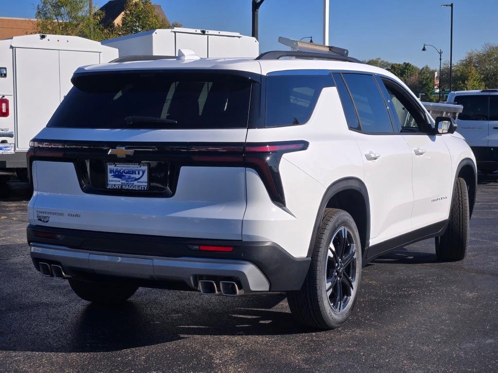 New 2027 Chevrolet Traverse LT w/ Driver Confidence Package AWD/4WD image 11