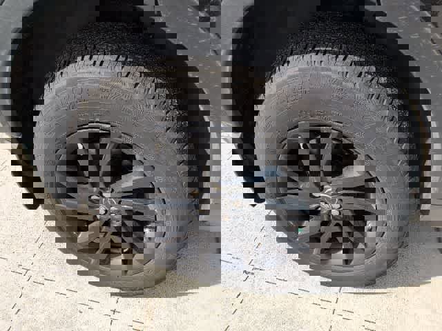 Used 2018 Land Rover Discovery Sport HSE image 10