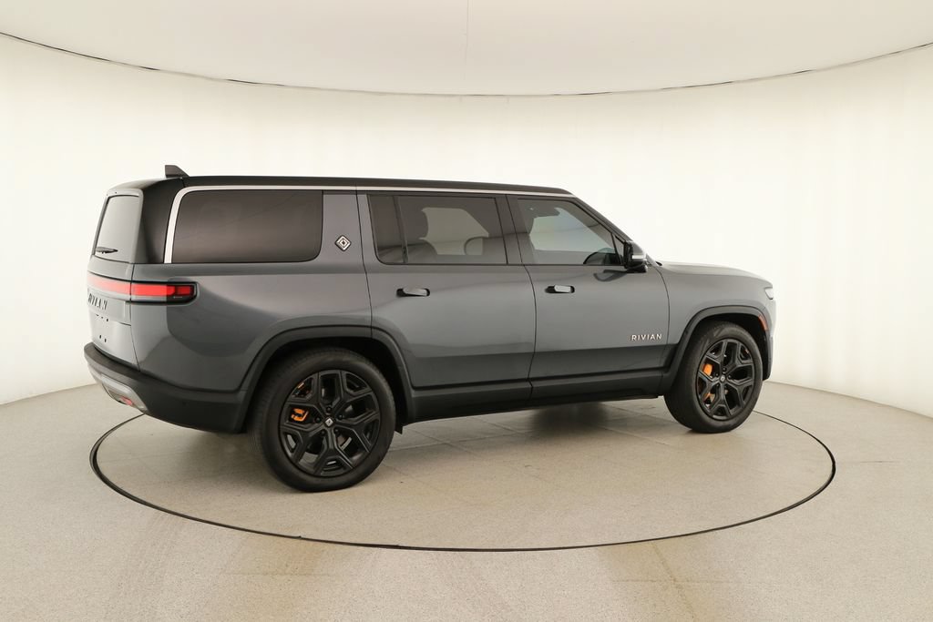 Used 2024 Rivian R1S Adventure AWD/4WD image 7