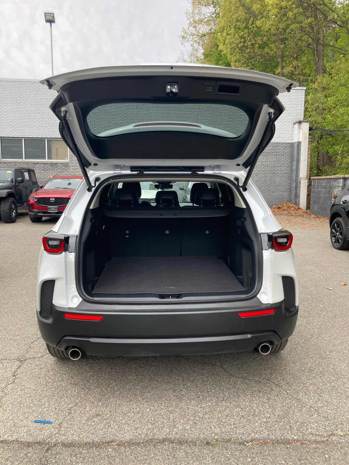 Certified 2023 MAZDA CX-50 2.5 S w/ Cargo Package AWD/4WD image 4