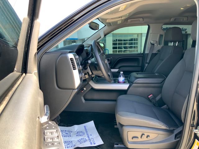 Used 2017 Chevrolet Silverado 1500 LT w/ Midnight Edition AWD/4WD image 15