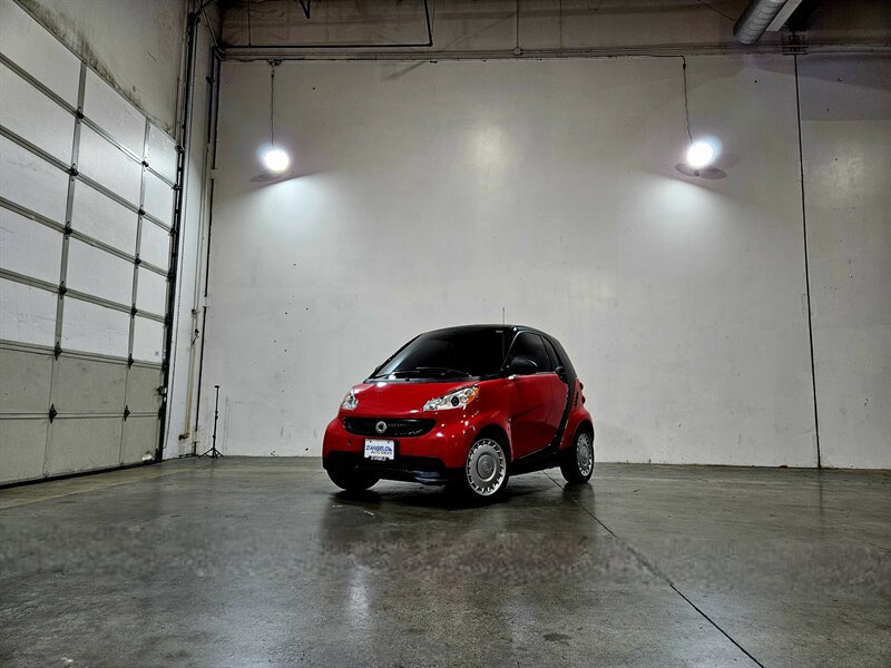 Used 2013 smart fortwo pure RWD image 36