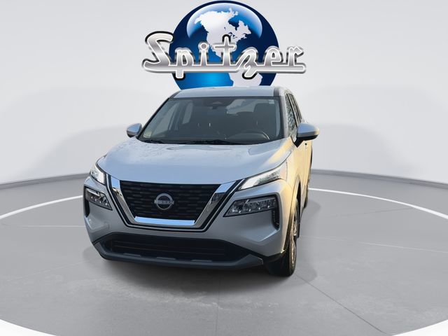 Used 2023 Nissan Rogue SV image 4